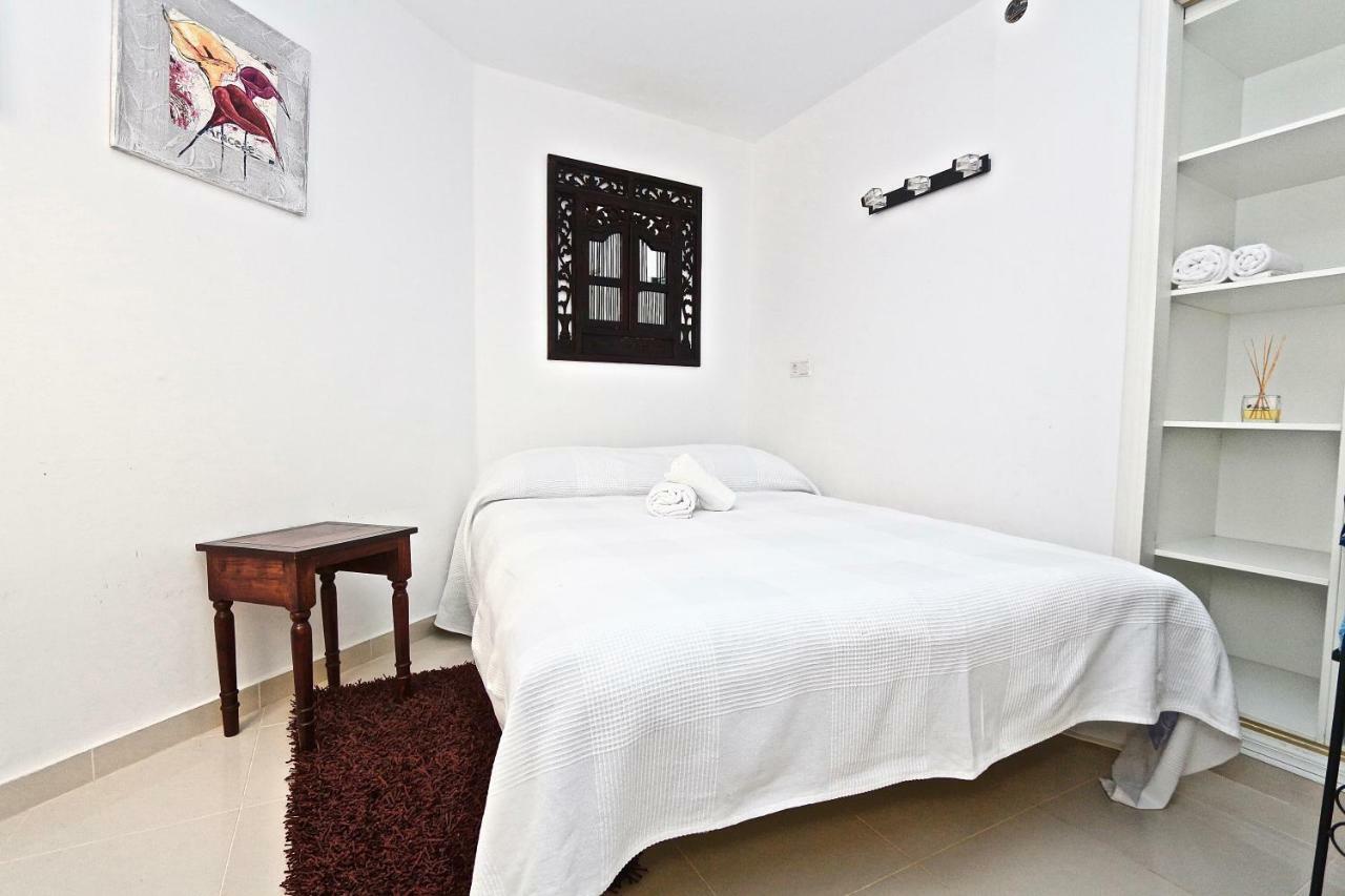 3- Bedroom Apartment In The Centre Of Calpe With Nice Living Room, 1 Bathroom. Exterior foto